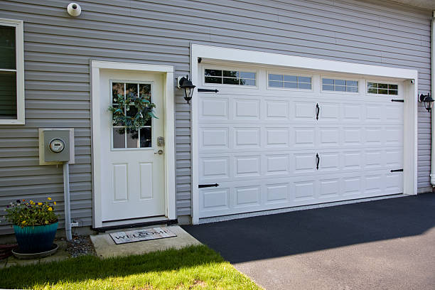 24/7 Emergency Garage Door Panel Replacement experts in Cutlerville, MI